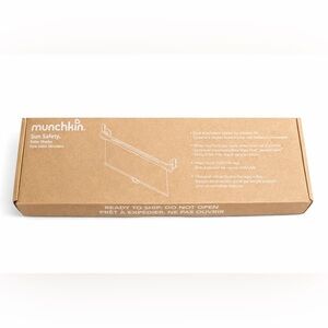 One Munchkin Brown Car Window Shade